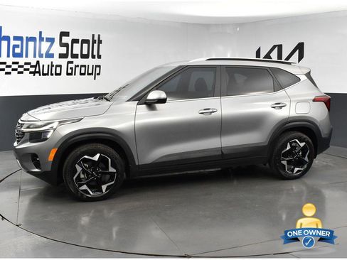 Used 2024 Kia Seltos EX FWD image 2