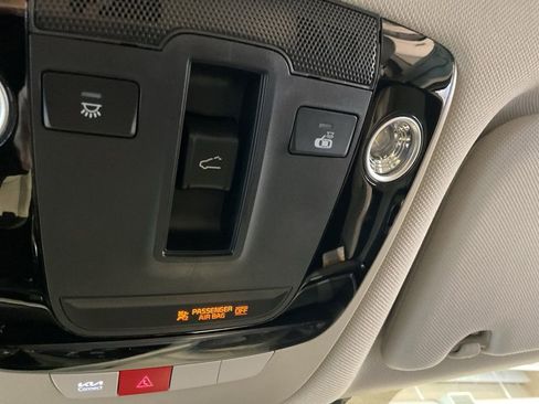 New 2026 Kia Sorento S w/ S Panoramic Sunroof Package image 17