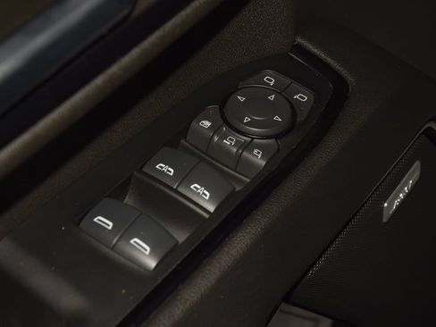 Used 2024 GMC Sierra 2500 AT4 w/ AT4 Premium Plus Package AWD/4WD image 56