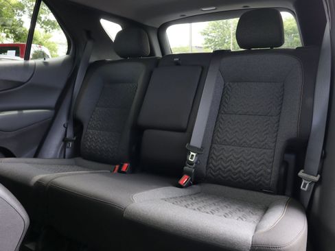 Used 2024 Chevrolet Equinox LT FWD image 10