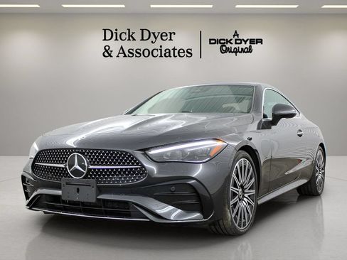 Used 2025 Mercedes-Benz CLE 300 4MATIC Coupe image 7