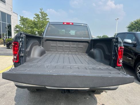 Used 2026 RAM 2500 Big Horn AWD/4WD image 25