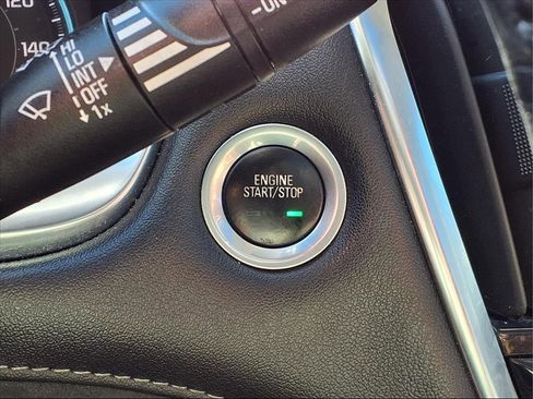 Used 2021 Chevrolet Traverse High Country image 14