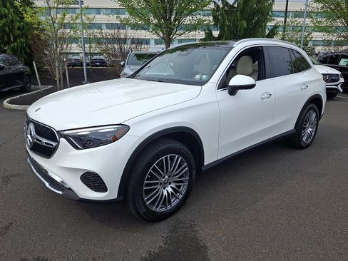 New 2026 Mercedes-Benz GLC 300 4MATIC image 3