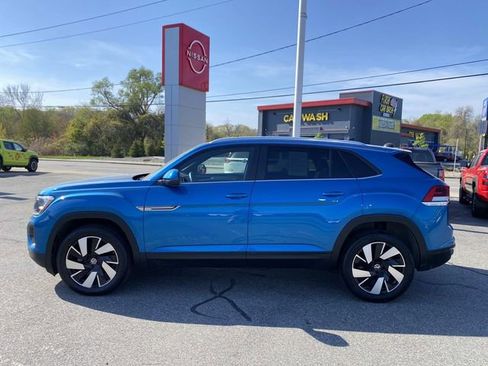 Used 2024 Volkswagen Atlas Cross Sport SE AWD/4WD image 4