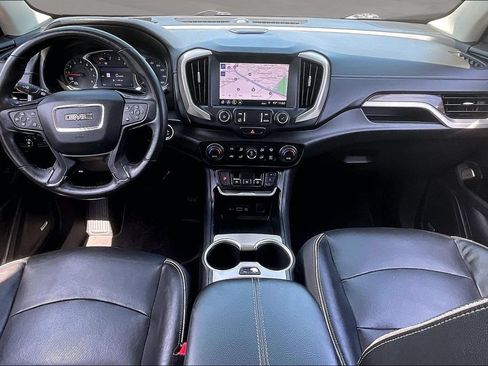 Used 2020 GMC Terrain Denali w/ Denali Premium Package FWD image 7