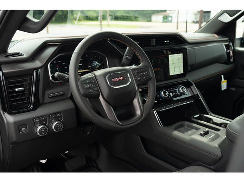 New 2026 GMC Sierra 2500 AT4 w/ AT4 Premium Plus Package AWD/4WD image 11