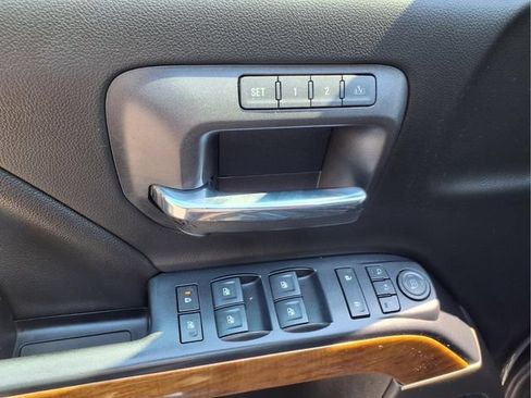 Used 2018 Chevrolet Silverado 1500 LTZ w/ Sport Package AWD/4WD image 12