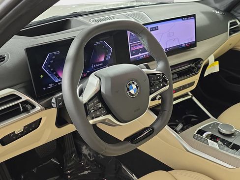 Used 2025 BMW 330i xDrive Sedan w/ Premium Package AWD/4WD image 19