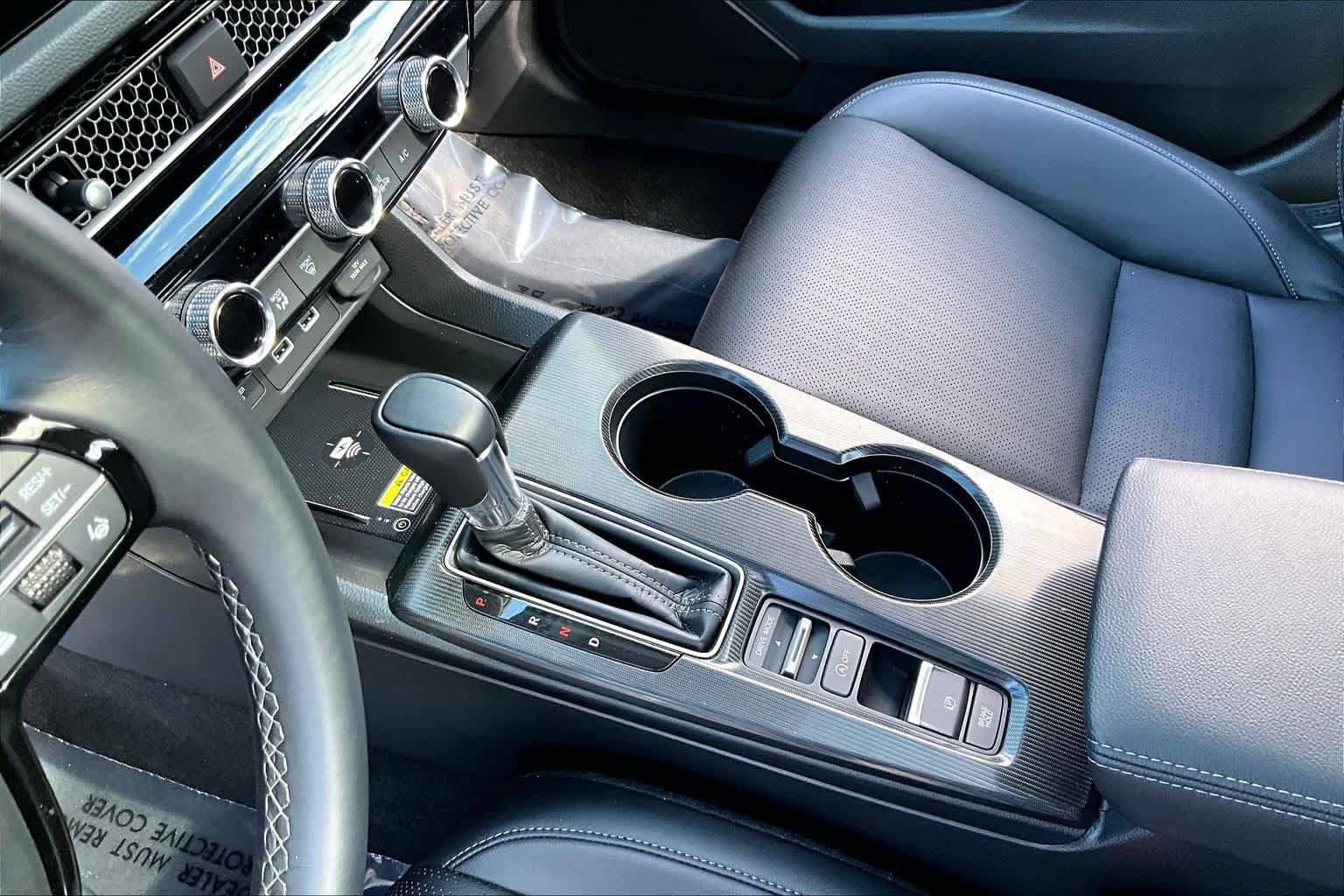 Used 2024 Honda Civic Touring image 16