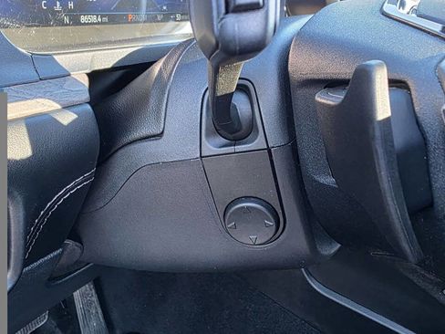 Used 2021 Ford Explorer Platinum image 26