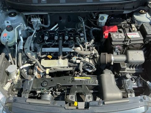 Used 2024 Nissan Kicks SV FWD image 19