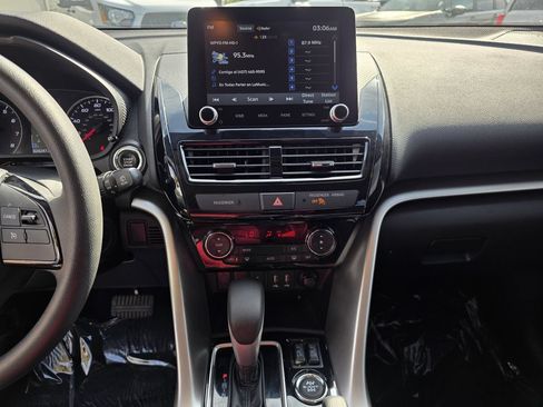 Used 2024 Mitsubishi Eclipse Cross LE AWD/4WD image 18