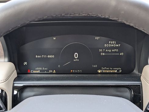 Certified 2023 Lincoln Nautilus Reserve w/ Equipment Group 202A image 29