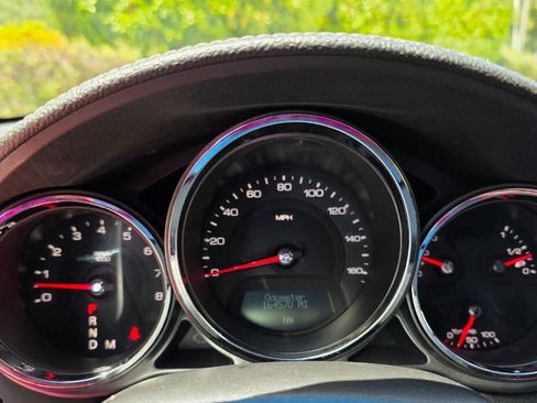 Used 2011 Cadillac CTS Premium image 19