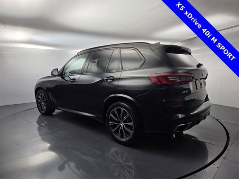 Used 2021 BMW X5 xDrive40i w/ M Sport Package image 11