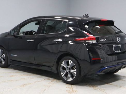 Certified 2018 Nissan Leaf SL w/ SL Technology Package FWD image 9