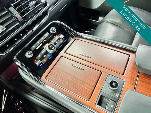 Used 2022 Lincoln Navigator Reserve AWD/4WD image 21