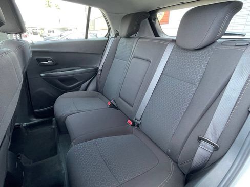 Used 2022 Chevrolet Trax LS w/ Tint and Cruise Package FWD image 15