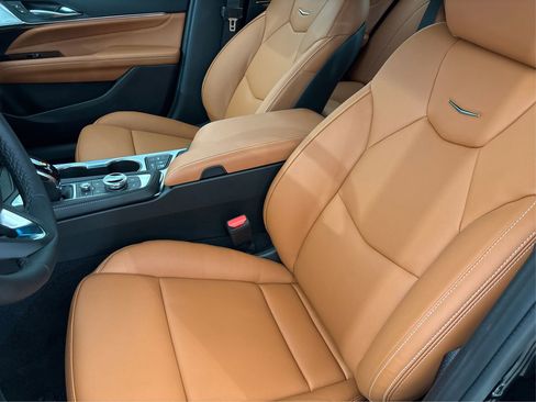 New 2025 Cadillac CT4 Premium Luxury image 9