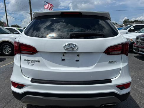 Used 2017 Hyundai Santa Fe Sport FWD image 5