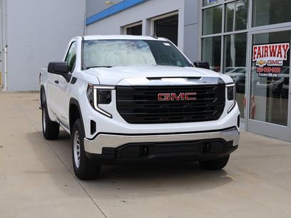 New 2025 GMC Sierra 1500 Pro w/ Pro Value Package