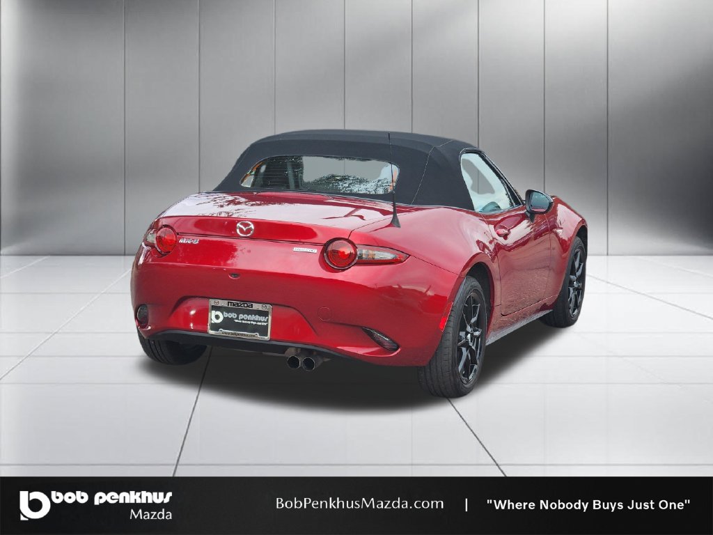 Used 2021 MAZDA MX-5 Miata Sport RWD image 25