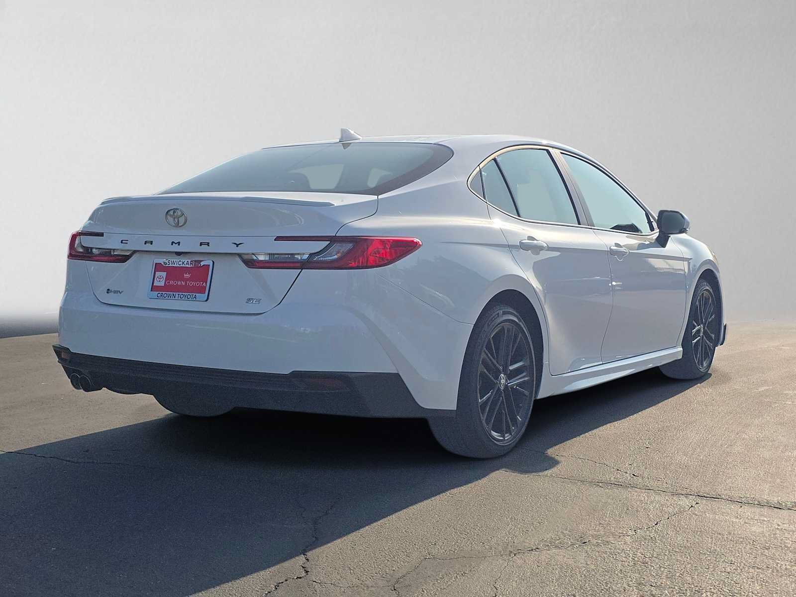 Certified 2026 Toyota Camry SE FWD image 3