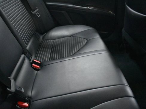 Used 2024 Toyota Camry SE image 26