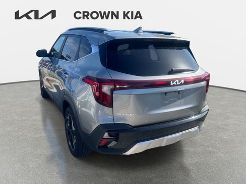 Certified 2024 Kia Seltos EX FWD image 7