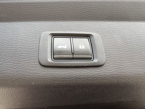 Used 2022 Mitsubishi Outlander SE image 28