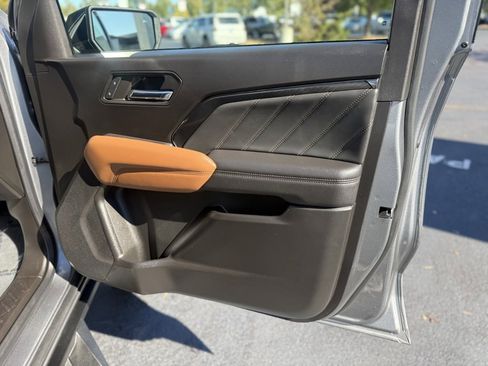 Used 2023 GMC Canyon AT4 w/ AT4 Premium Package image 18