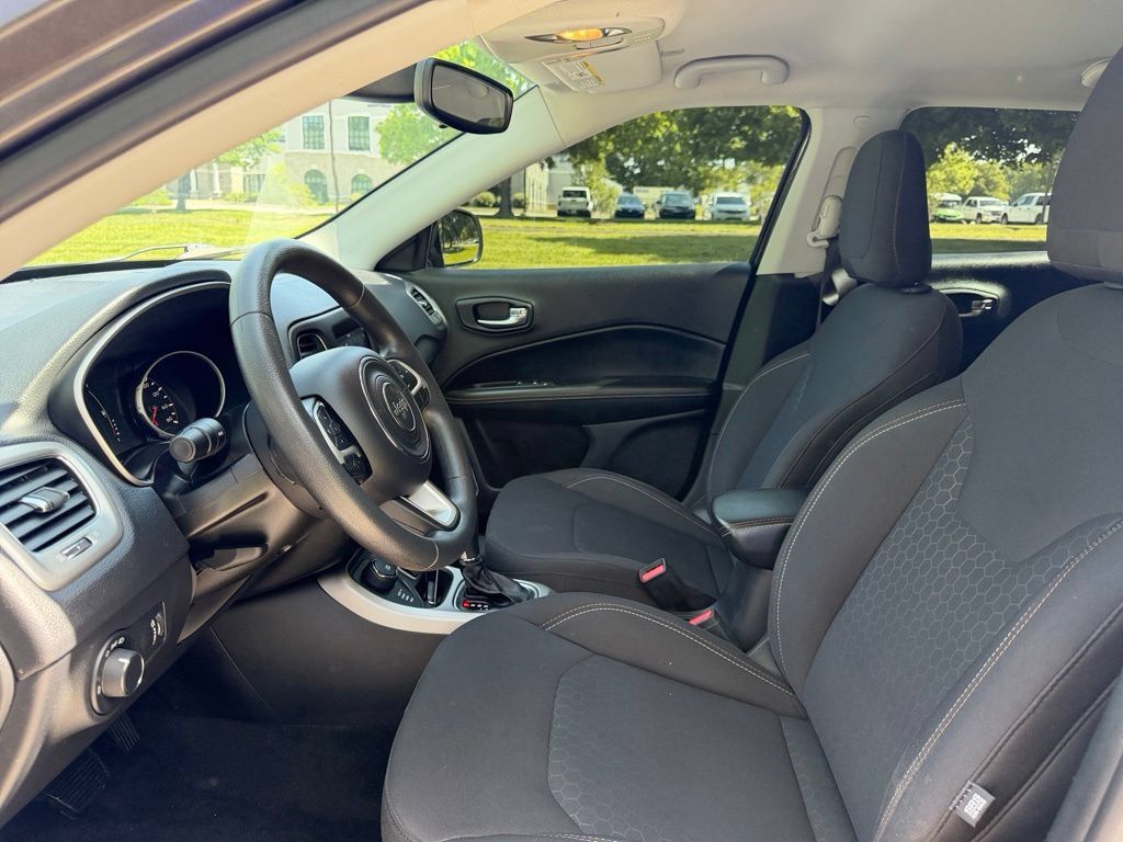 Used 2019 Jeep Compass Sport AWD/4WD image 18