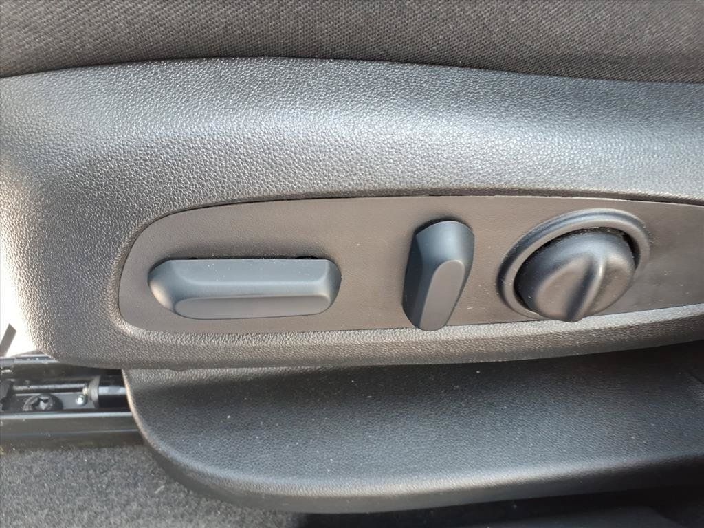 Used 2024 Chevrolet Equinox LS w/ LS Convenience Package FWD image 11