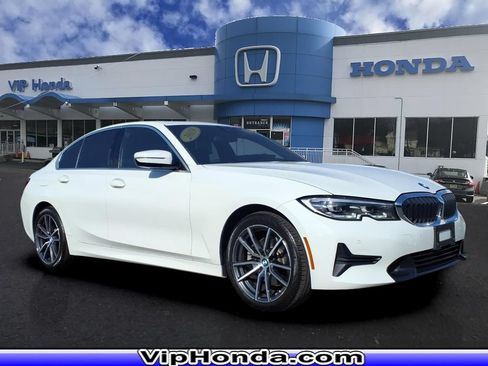 Used 2019 BMW 330i xDrive Sedan w/ Convenience Package AWD/4WD image 1