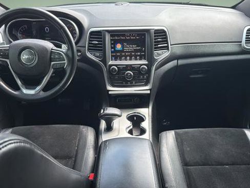 Used 2015 Jeep Grand Cherokee Altitude AWD/4WD image 7