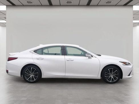 Certified 2024 Lexus ES 300h w/ Premium Package FWD image 7