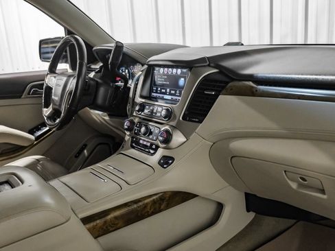 Used 2017 GMC Yukon XL Denali w/ Open Road Package AWD/4WD image 12