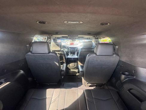 Used 2018 Cadillac Escalade Platinum AWD/4WD image 27