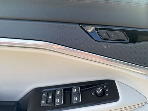 Used 2025 Jeep Wagoneer S Limited AWD/4WD image 28