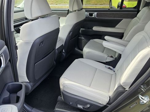 Used 2024 Hyundai Santa Fe Calligraphy image 10