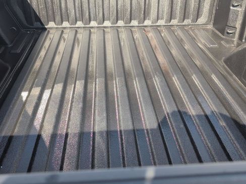 Used 2020 GMC Sierra 1500 SLE w/ SLE Value Package image 8