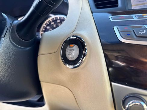 Used 2015 INFINITI QX60 AWD w/ Deluxe Touring Package image 42