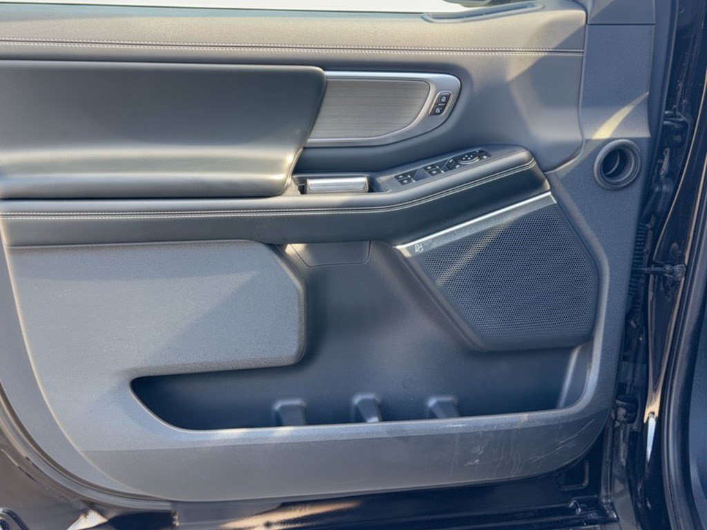 Certified 2025 Ford Expedition Max Platinum AWD/4WD image 14