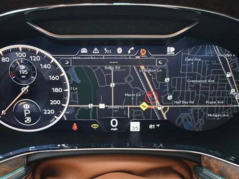 Used 2022 Bentley Flying Spur V8 AWD/4WD image 12