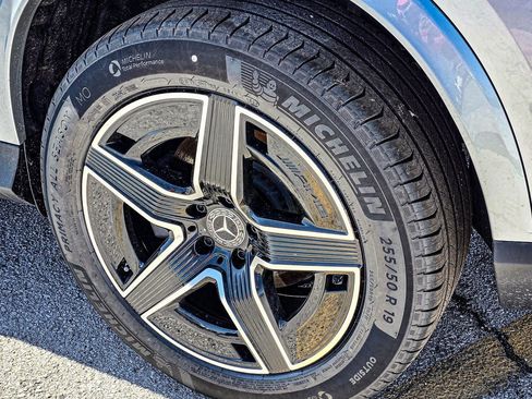New 2026 Mercedes-Benz GLC 300 4MATIC image 9