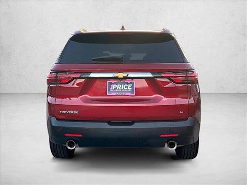 Used 2023 Chevrolet Traverse LT FWD image 4