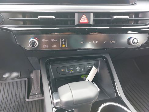 New 2026 Kia K5 GT-Line image 23