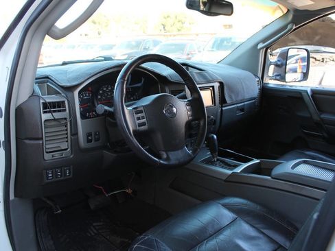 Used 2005 Nissan Titan LE w/ (R02) LE Off-Road Pkg image 20