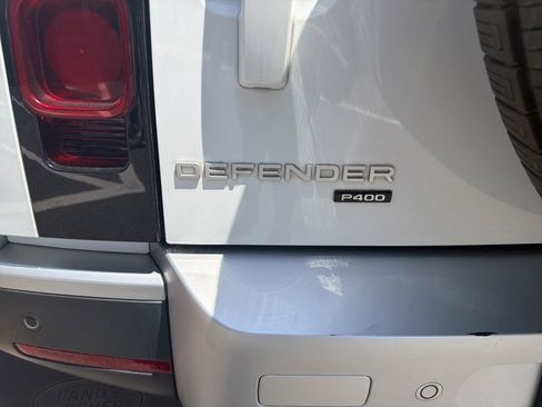 Used 2022 Land Rover Defender 110 SE AWD/4WD image 4